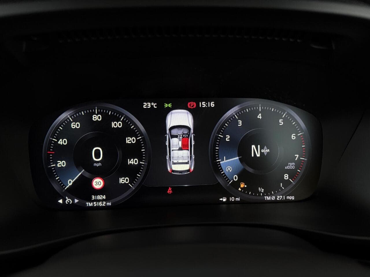 Volvo XC40 thumbnail Driver Instruments