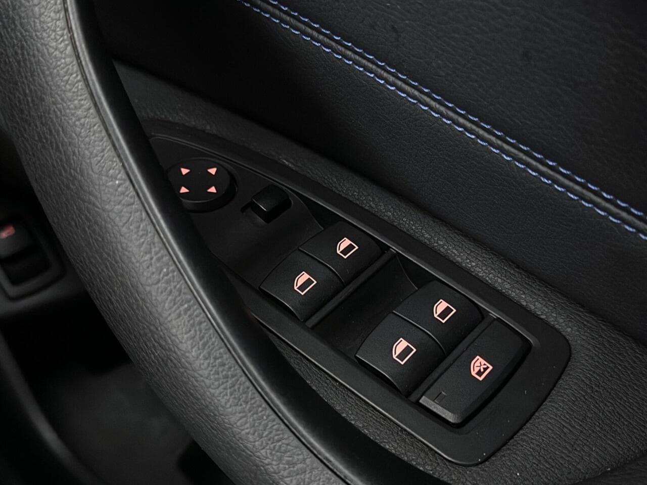 BMW X1 thumbnail Misc Controls