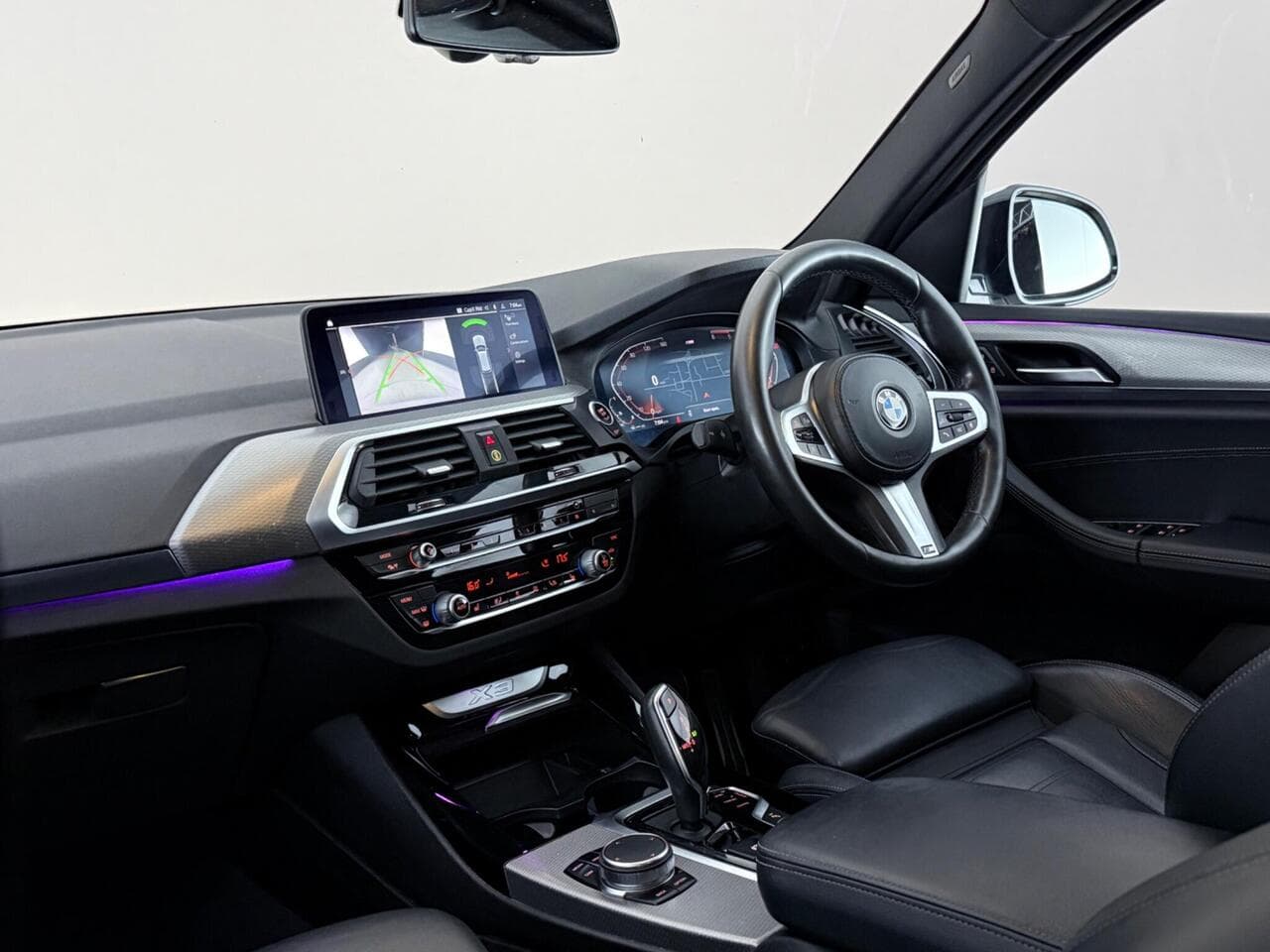 BMW X3 thumbnail Interior Front