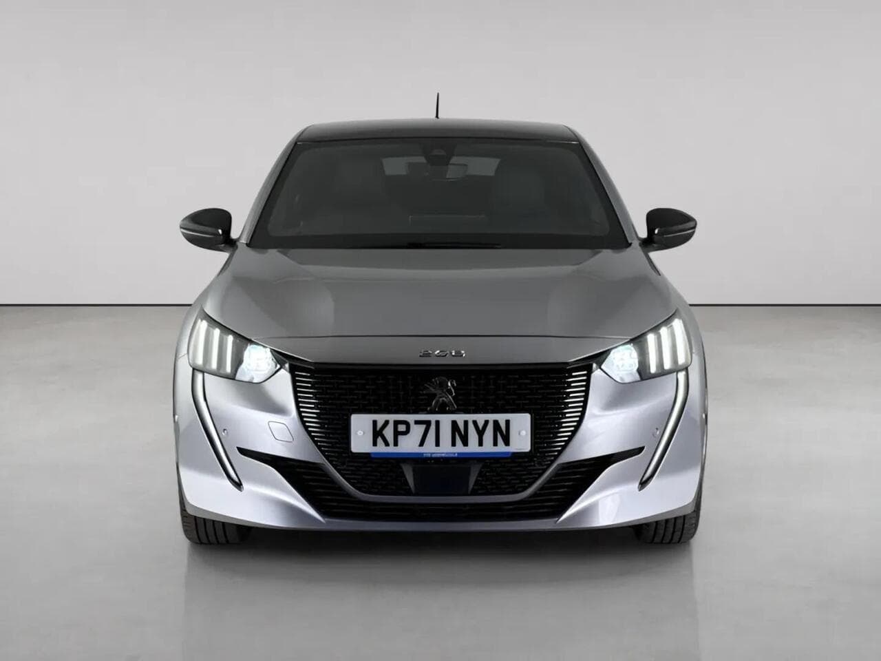 Peugeot 208 thumbnail Front