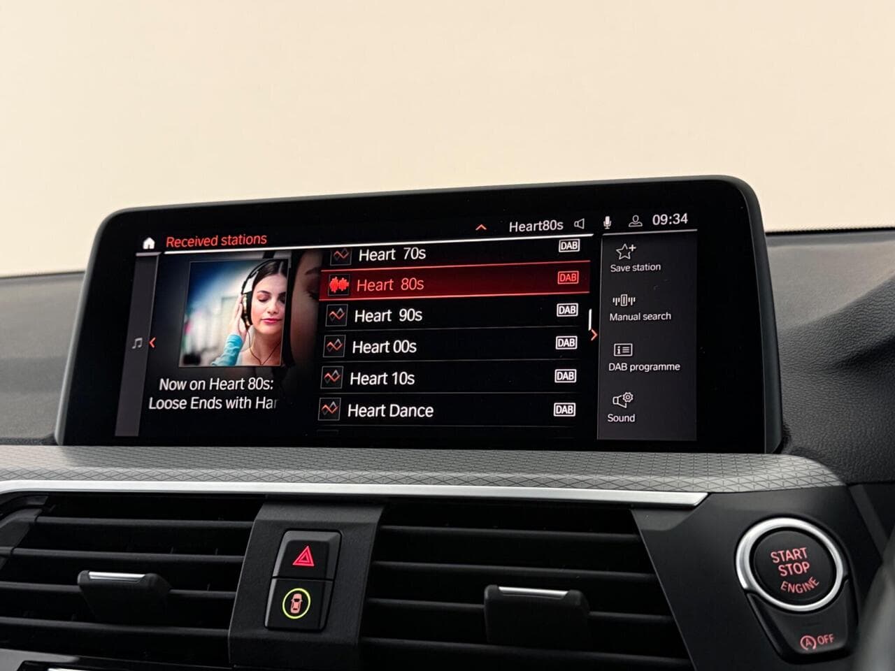 BMW X3 thumbnail Infotainment System