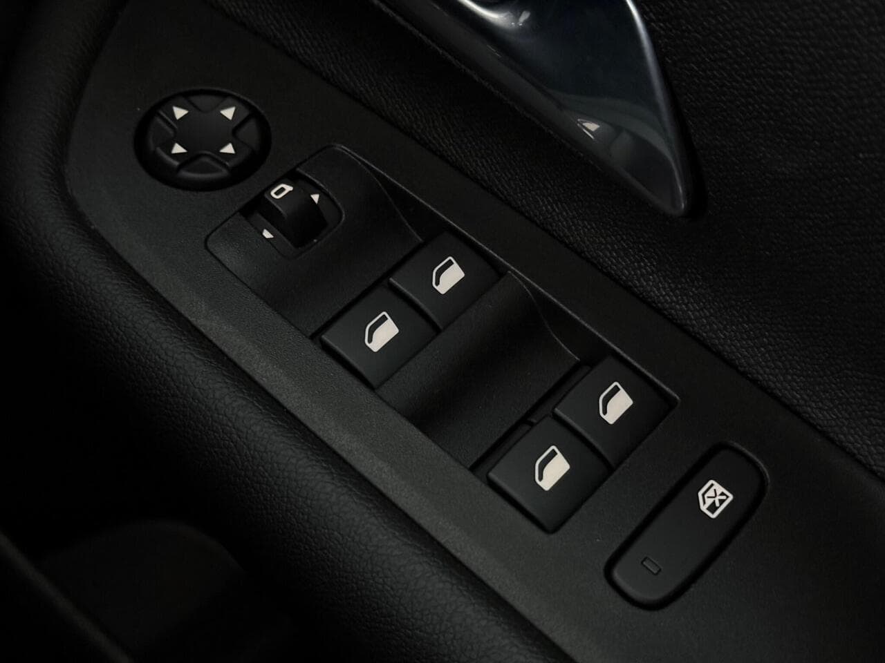 Vauxhall Mokka thumbnail Misc Controls