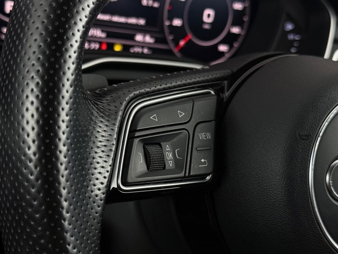 Audi A4 thumbnail Misc Controls