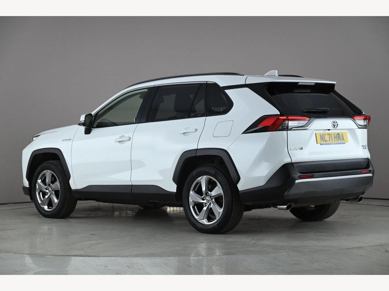 Toyota RAV4 thumbnail Rear Left