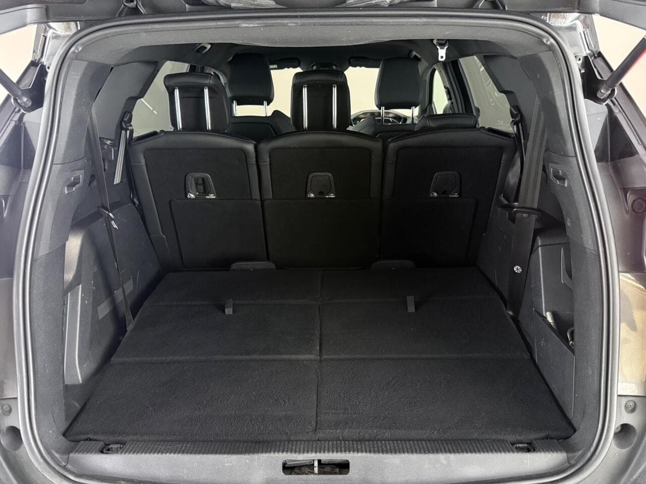 Peugeot 5008 thumbnail Boot