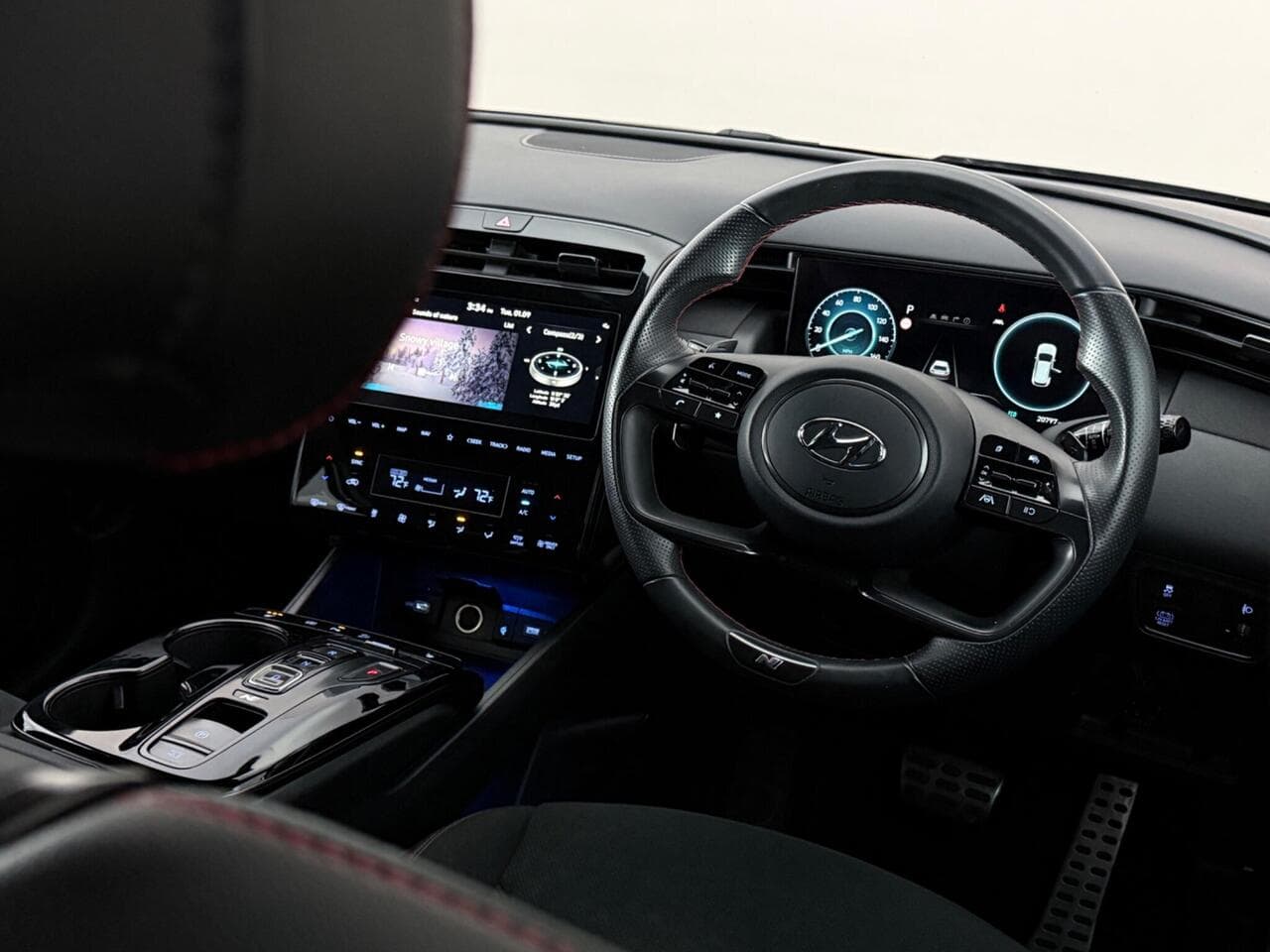 Hyundai TUCSON thumbnail Interior Front
