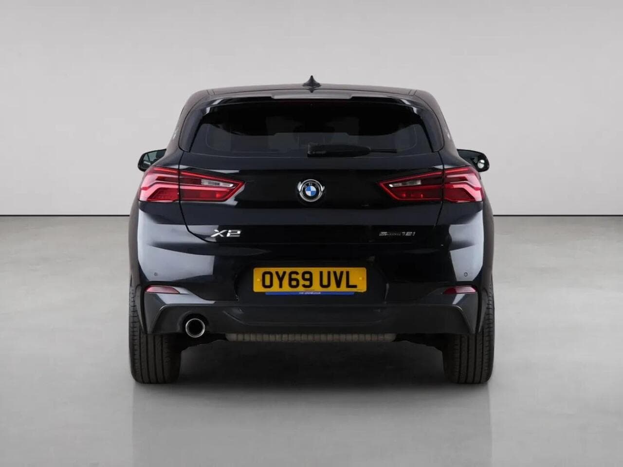 BMW X2 thumbnail Rear