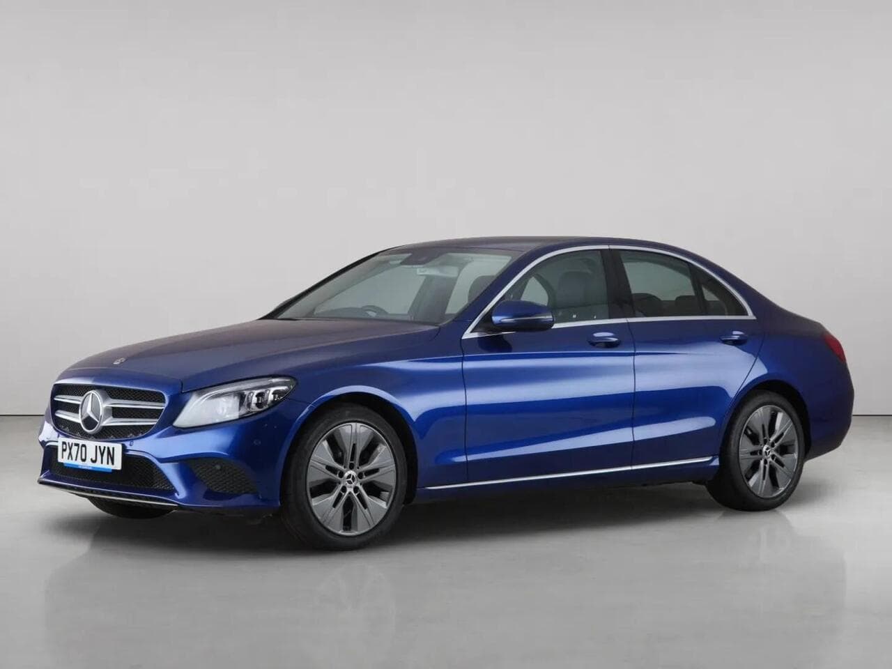 Mercedes-Benz C Class thumbnail Front Left