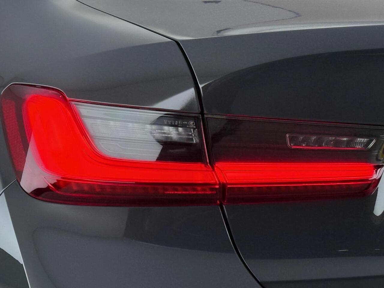 BMW 3 Series thumbnail Lights Rear