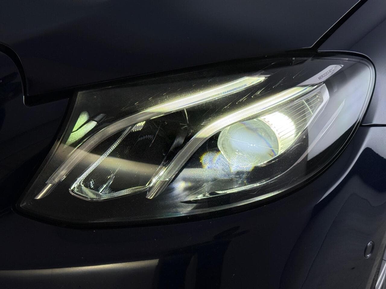 Mercedes-Benz E Class thumbnail Lights Front