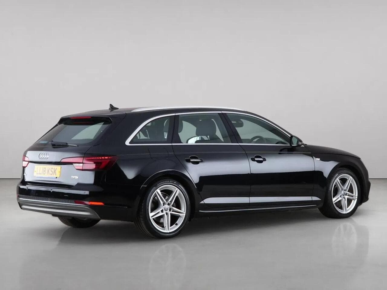 Audi A4 Avant thumbnail Inconclusive