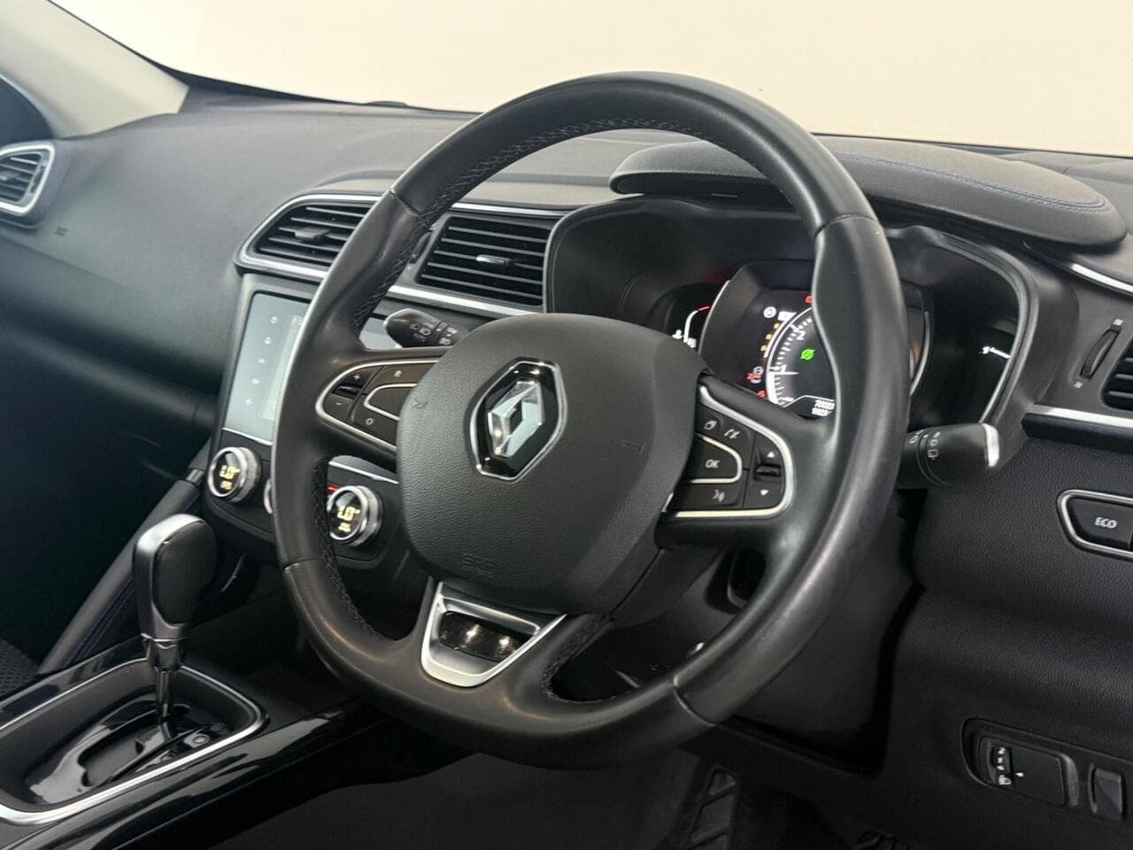 Renault Kadjar thumbnail Steering Wheel
