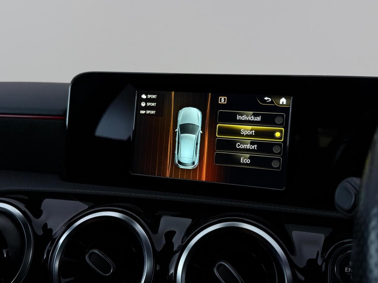 Mercedes-Benz A Class thumbnail Infotainment System