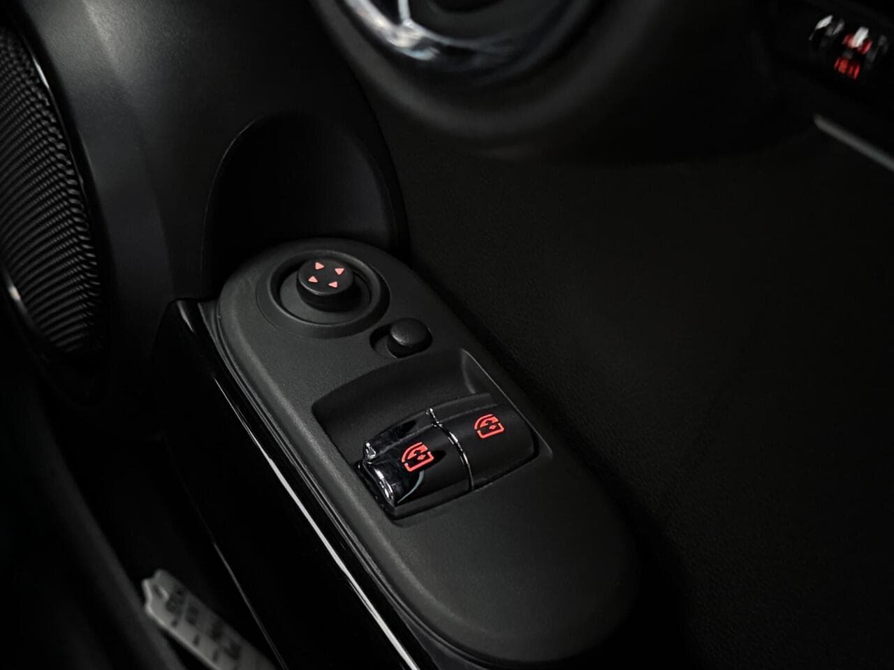 MINI Hatch thumbnail Misc Controls