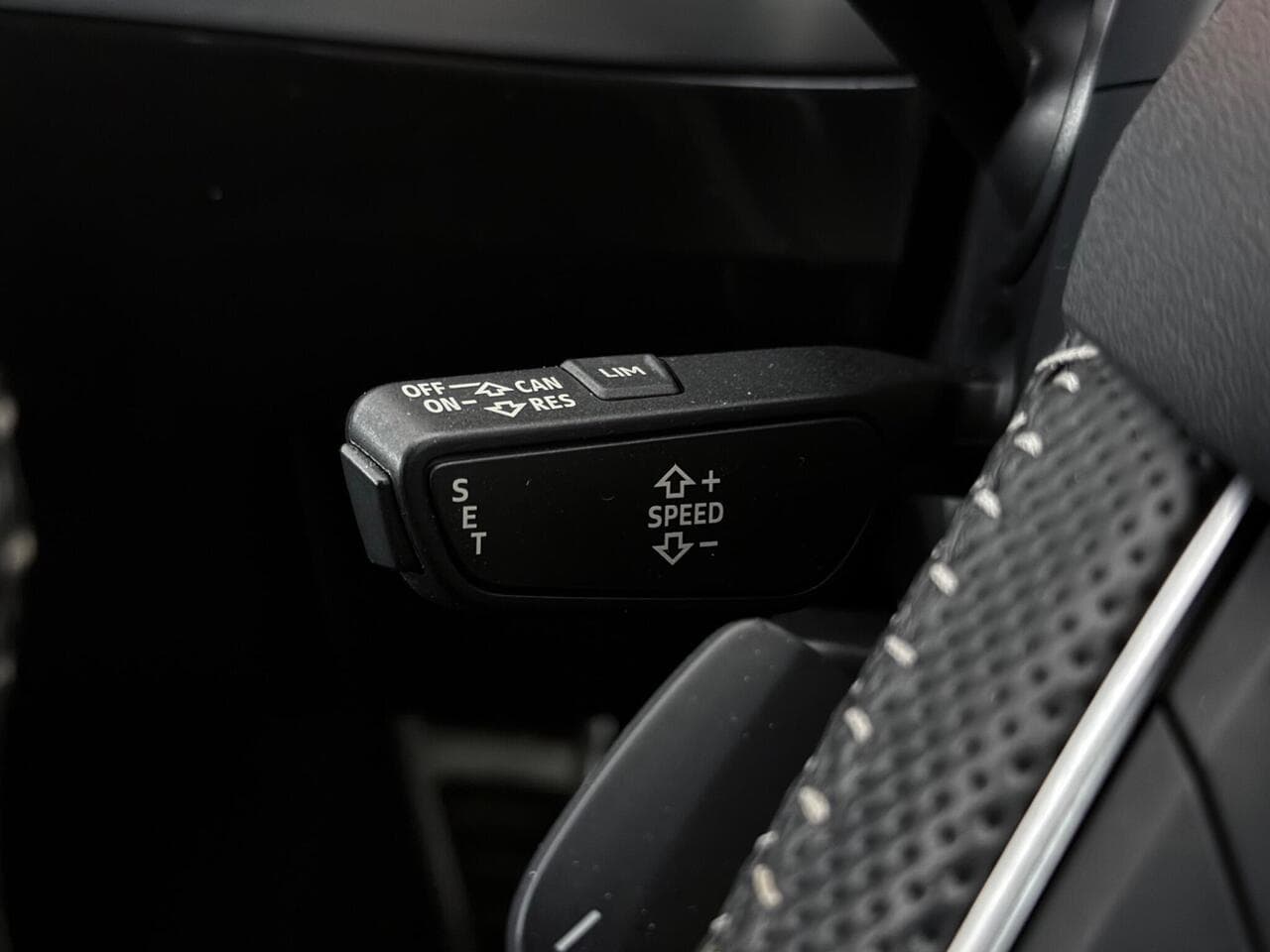 Audi Q7 thumbnail Misc Controls