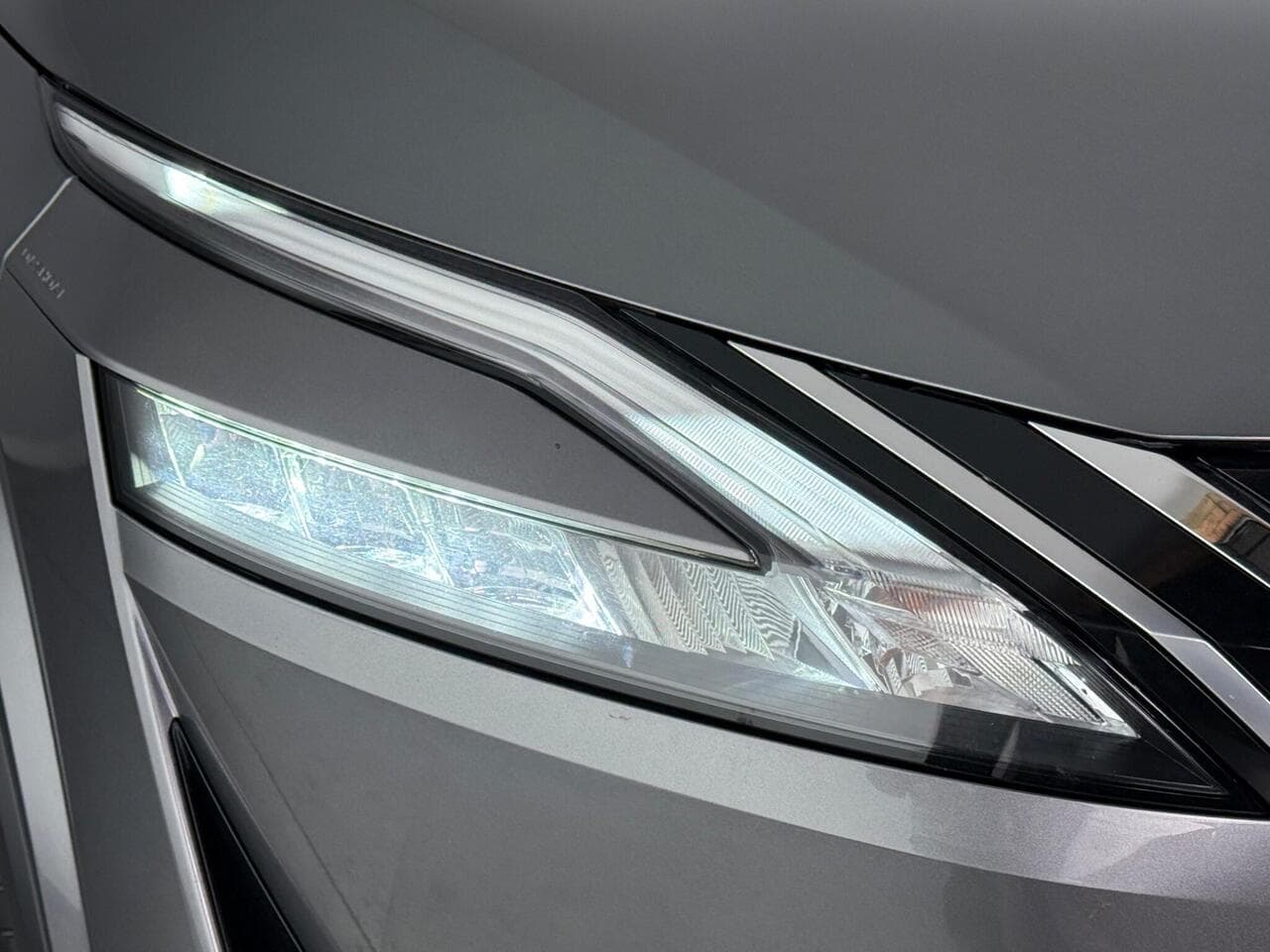 Nissan Qashqai thumbnail Lights Front