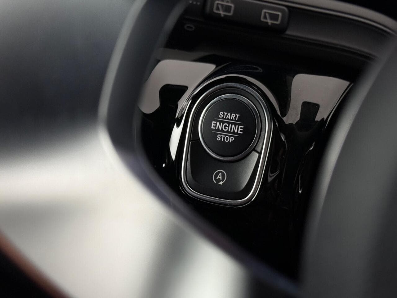 Mercedes-Benz A Class thumbnail Misc Controls