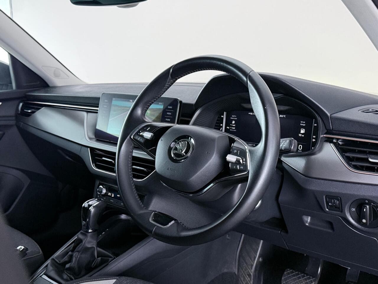Skoda Kamiq thumbnail Interior Front