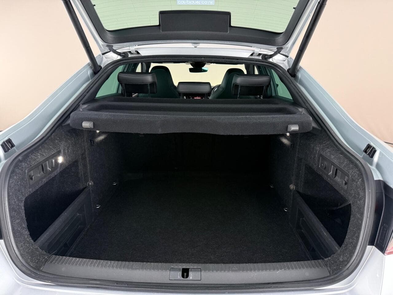 Skoda Superb thumbnail Boot
