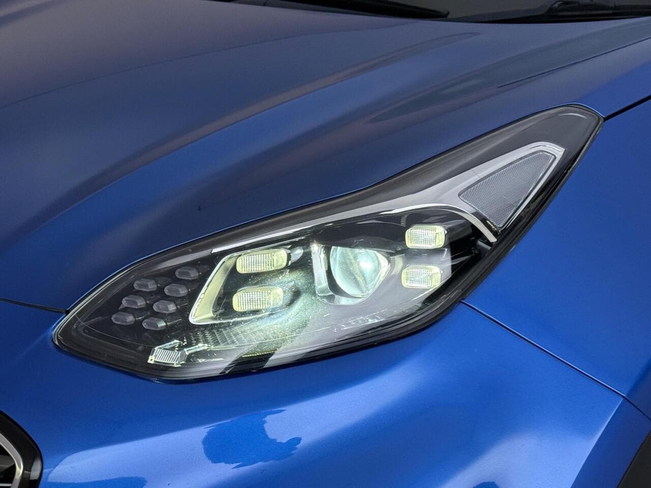 Kia Sportage thumbnail Badge Exterior