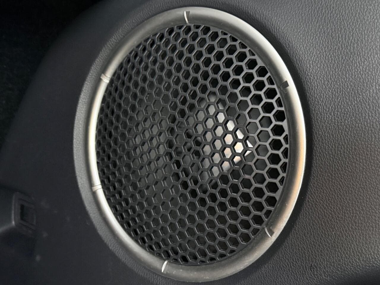 Mitsubishi Eclipse Cross thumbnail Wheel