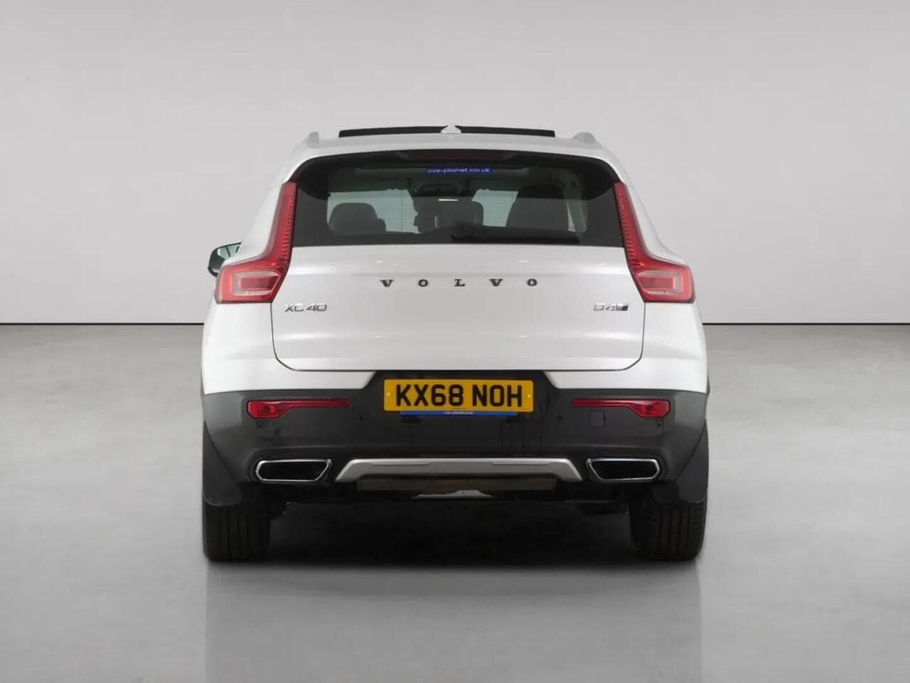 Volvo XC40 thumbnail Rear
