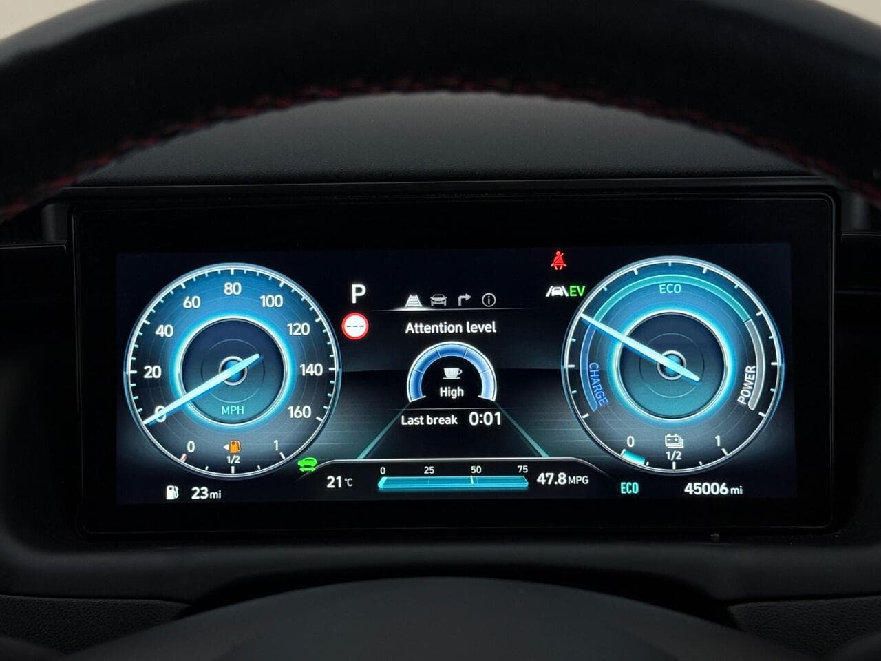Hyundai TUCSON thumbnail Driver Instruments