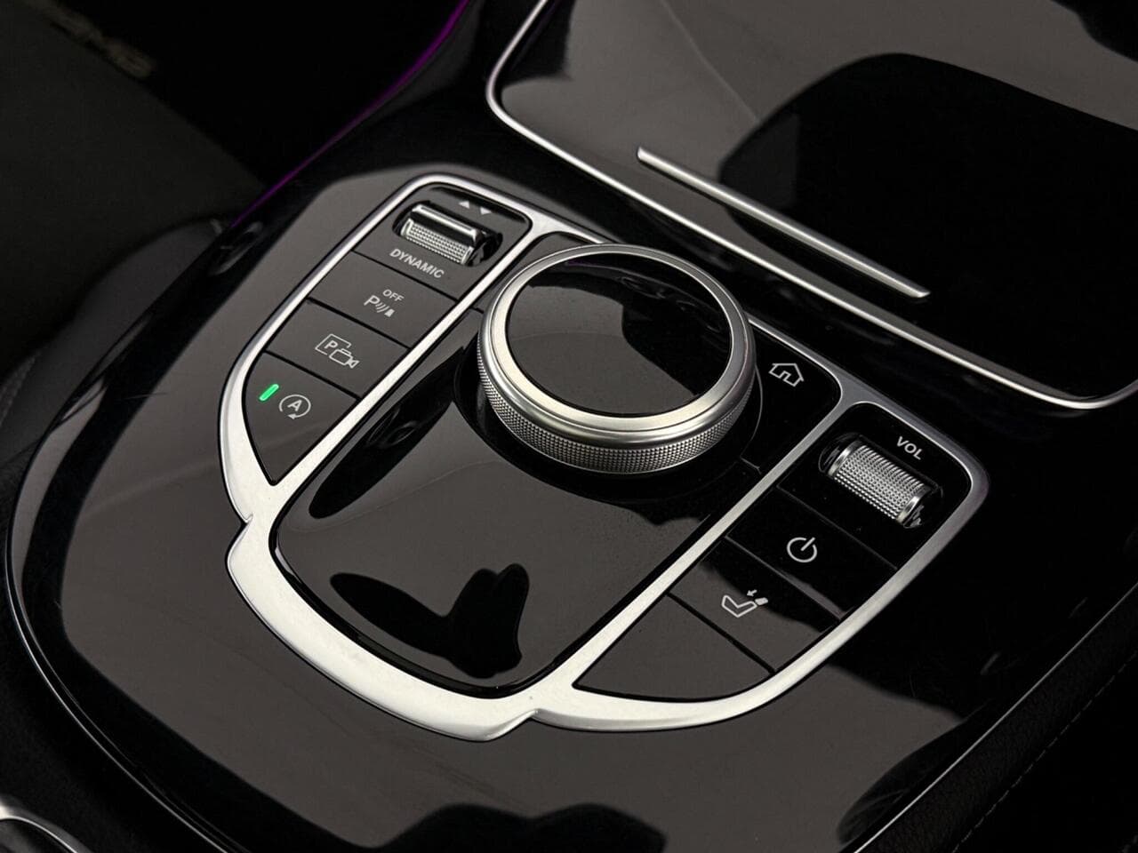 Mercedes-Benz E Class thumbnail Misc Controls