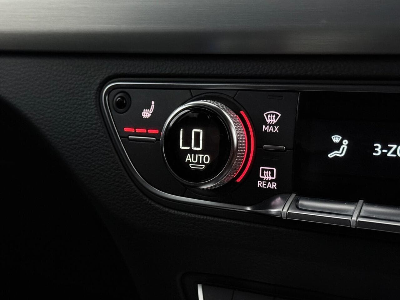 Audi Q5 thumbnail Misc Controls