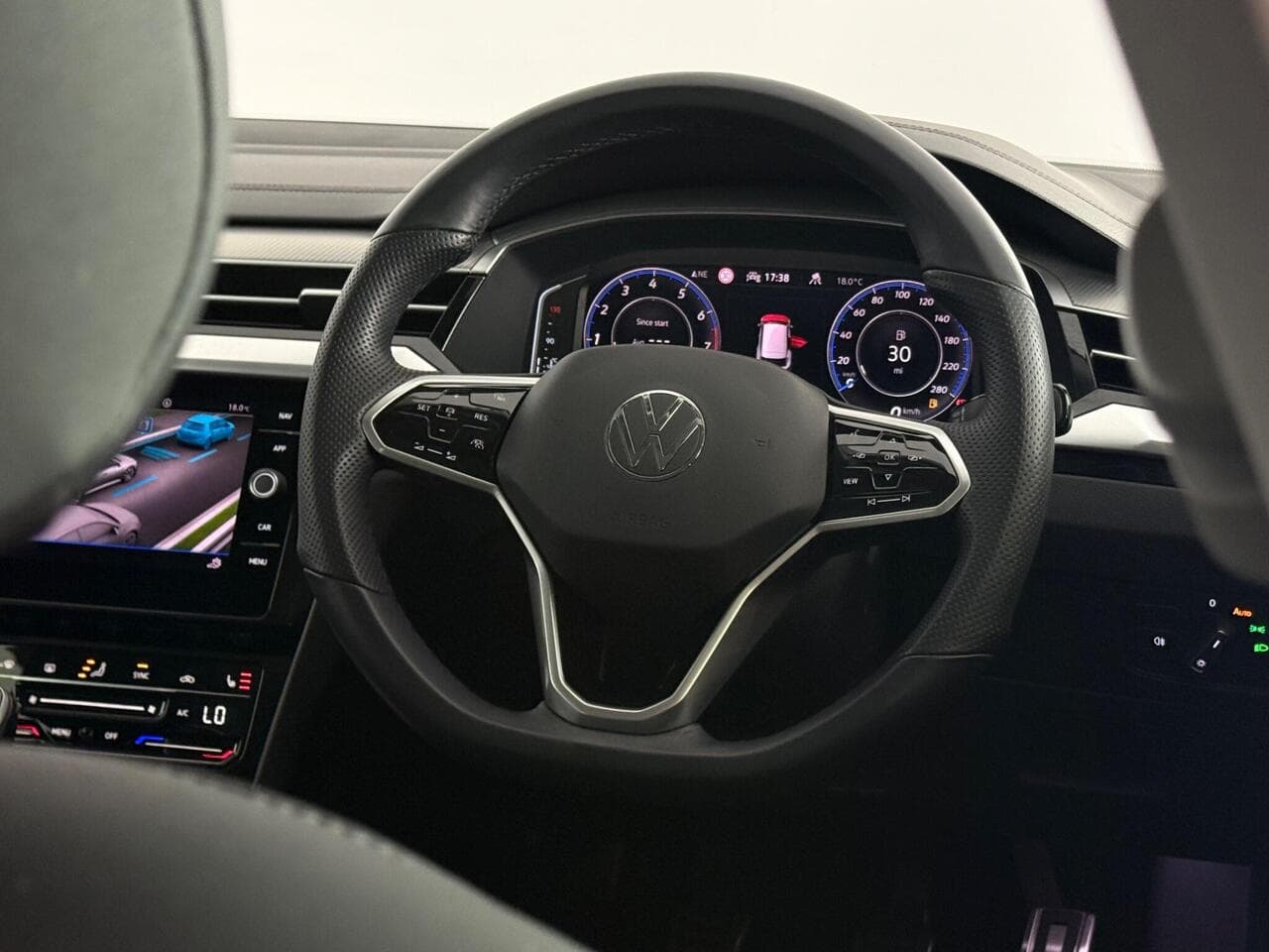 Volkswagen Arteon thumbnail Steering Wheel
