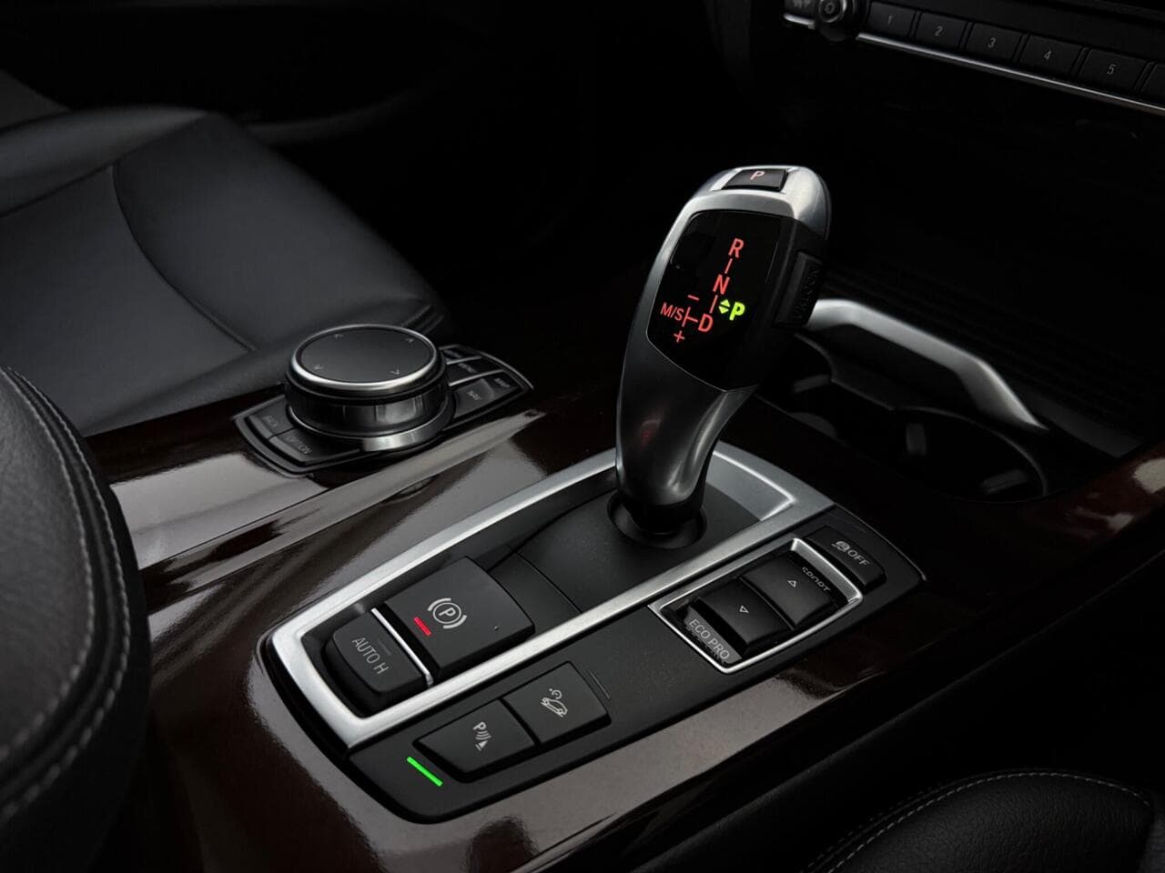 BMW X3 thumbnail Interior Front