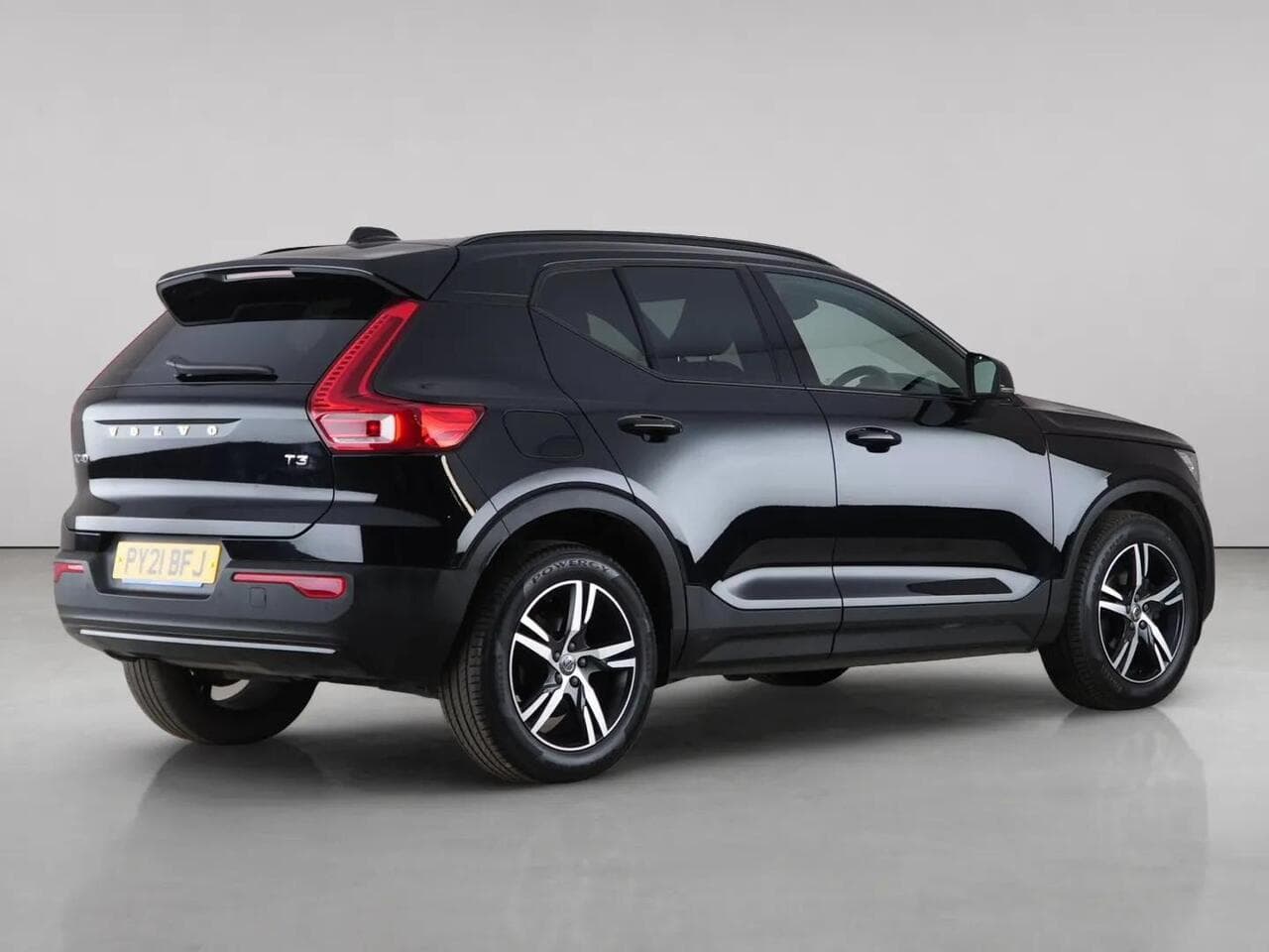 Volvo XC40 thumbnail Rear Right