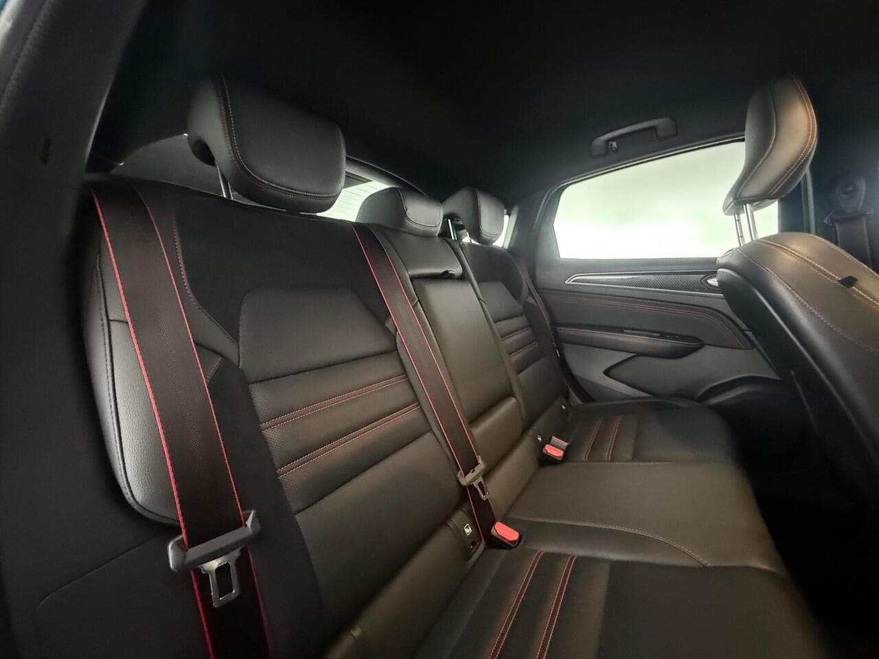 Renault Arkana thumbnail Seats Rear