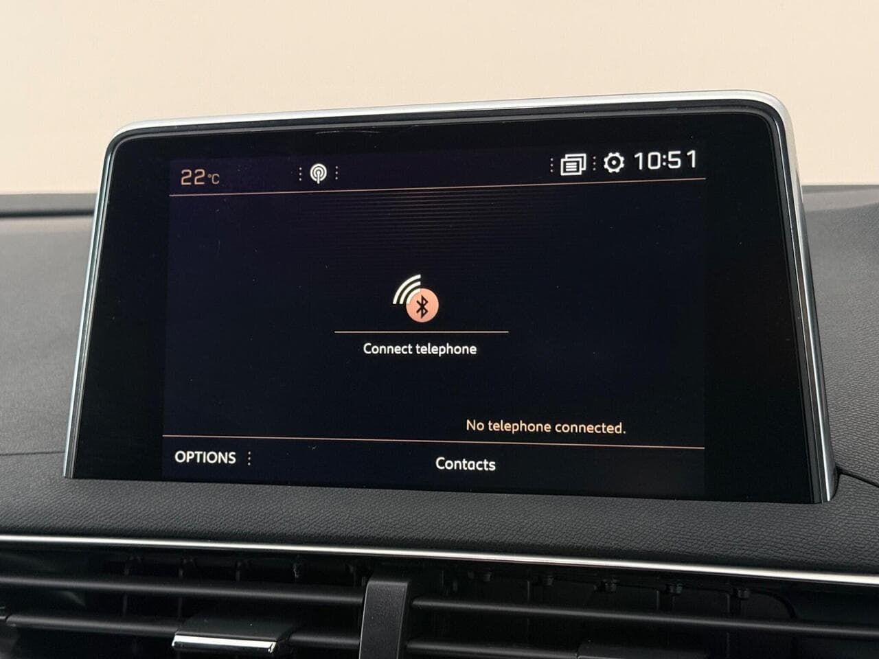 Peugeot 5008 thumbnail Infotainment System