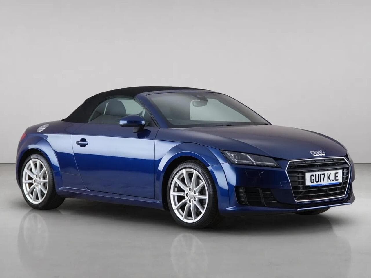 Audi TT thumbnail Front Right