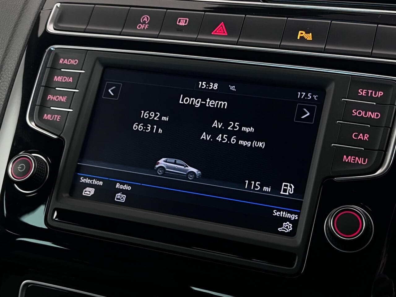 Volkswagen Polo thumbnail Infotainment System