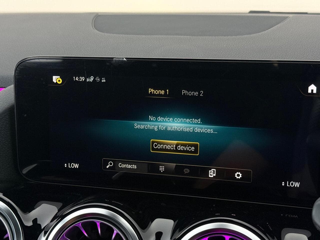 Mercedes-Benz GLA thumbnail Infotainment System