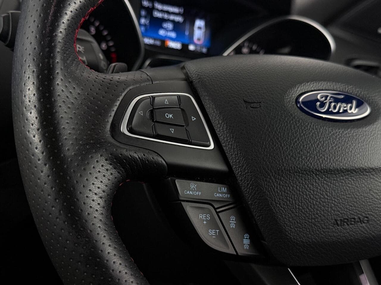 Ford Kuga thumbnail Misc Controls