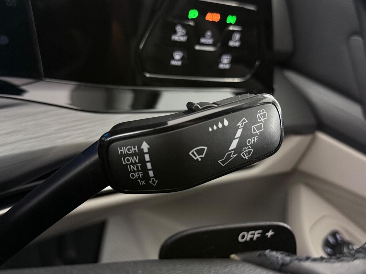 Volkswagen Golf thumbnail Misc Controls