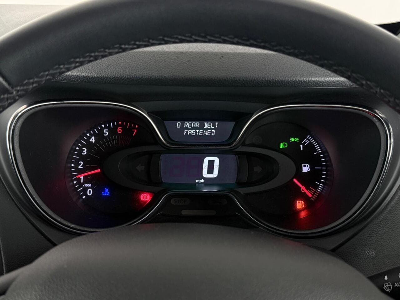 Renault Captur thumbnail Driver Instruments