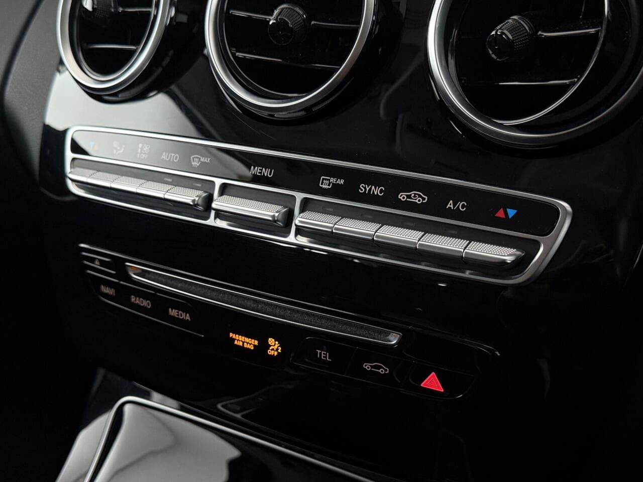 Skoda Karoq thumbnail Misc Controls