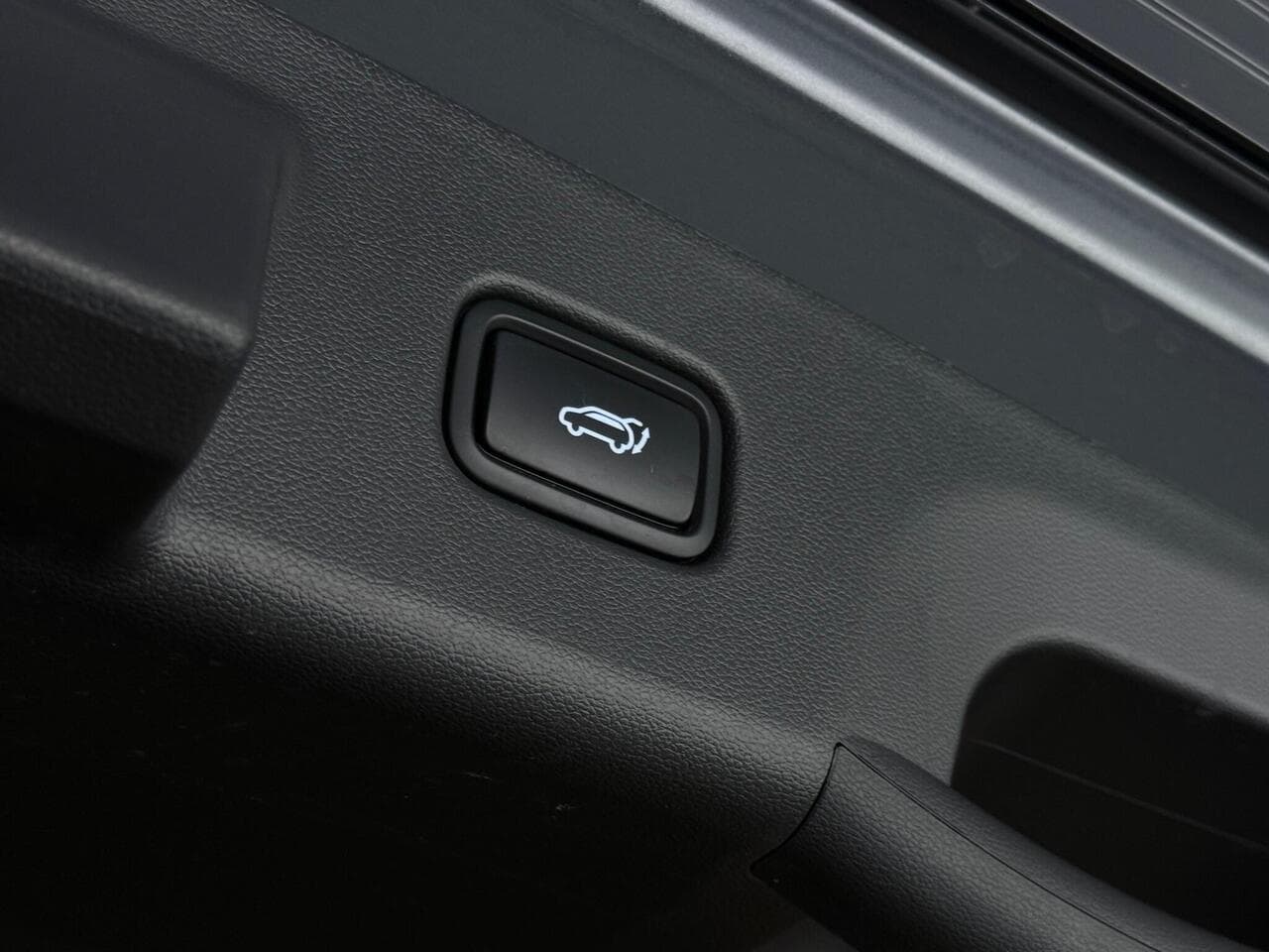 Hyundai TUCSON thumbnail Misc Controls