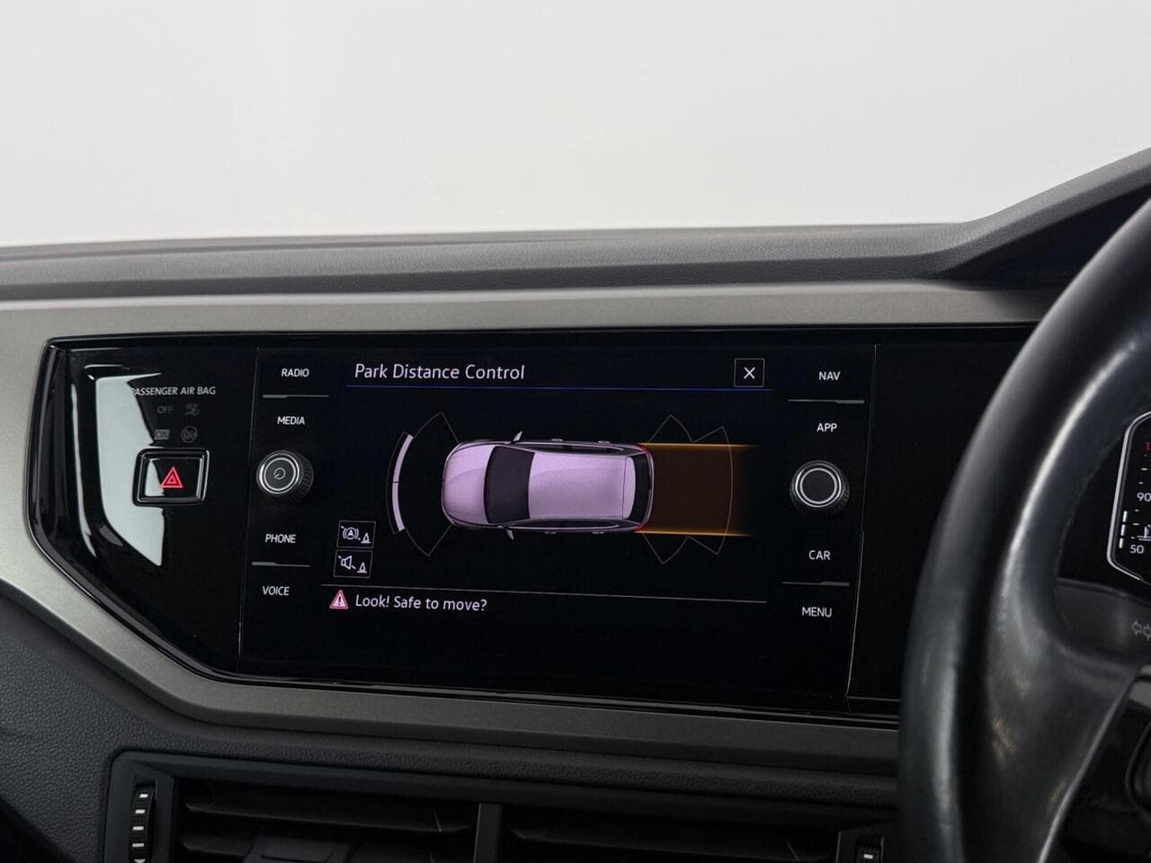 Volkswagen Polo thumbnail Infotainment System