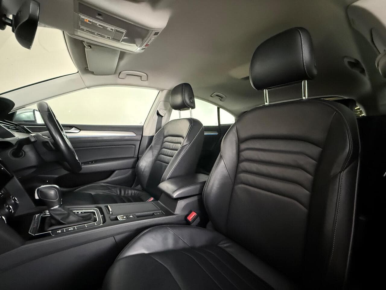 Volkswagen Arteon thumbnail Seat Front Passenger