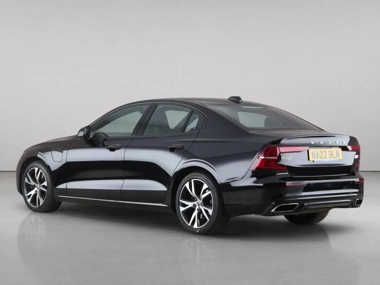 Volvo S60 thumbnail Rear Left