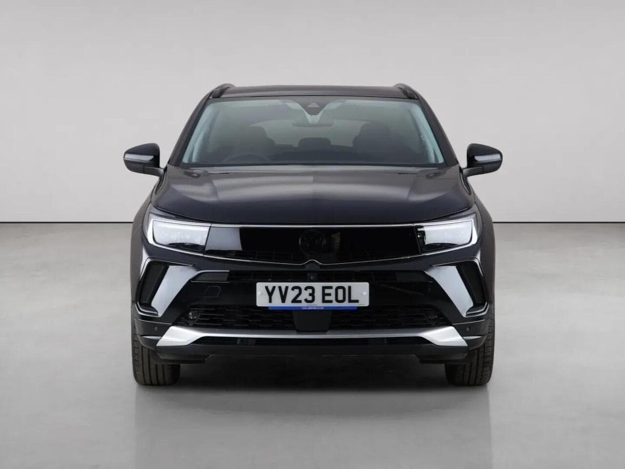 Vauxhall Grandland thumbnail Front
