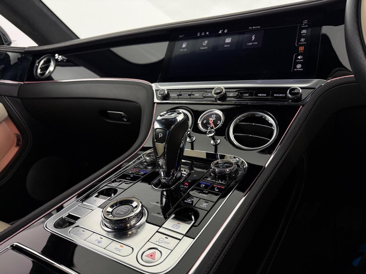 Bentley Continental thumbnail Interior Front