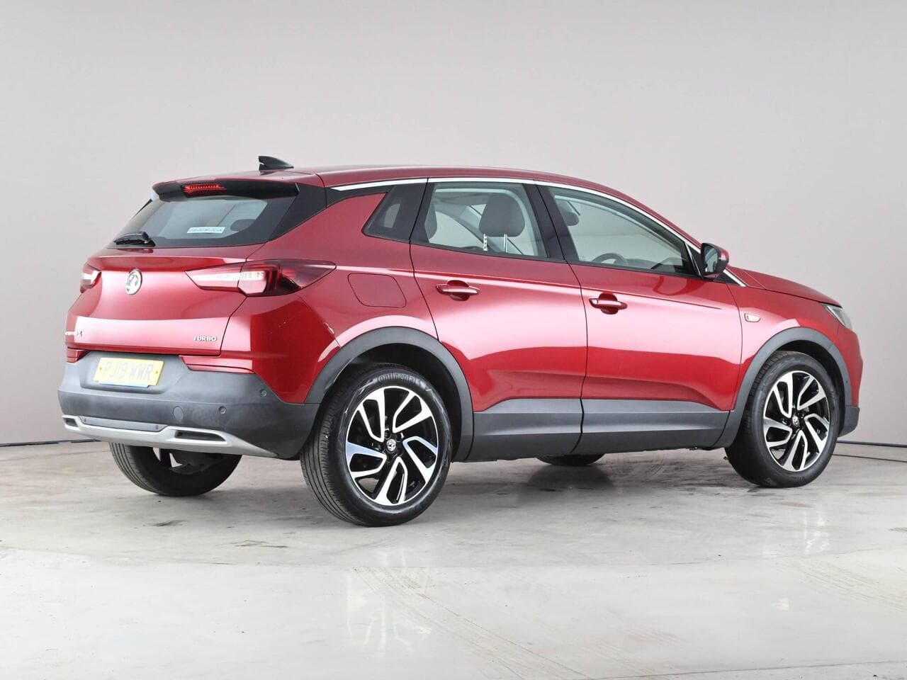 Vauxhall Grandland X thumbnail Front Right