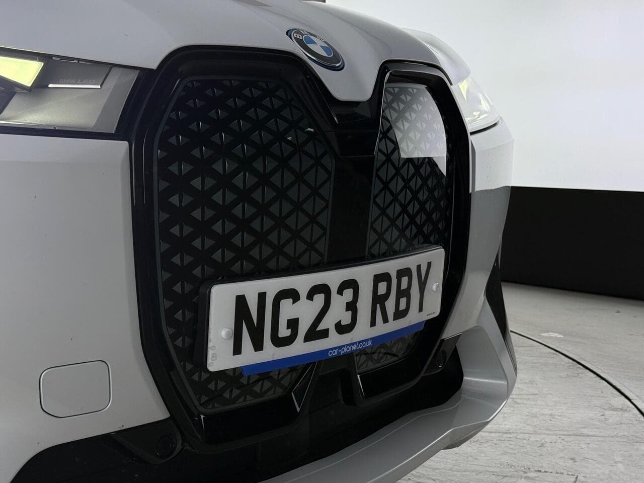 BMW iX thumbnail Inconclusive