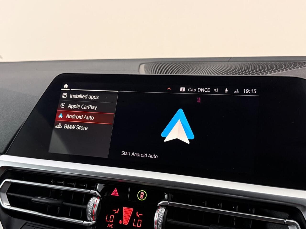 BMW 4 Series thumbnail Infotainment System
